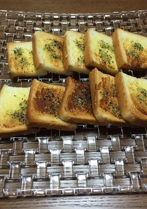 超簡単！お洒落！ガーリックトースト♪-レシピのメイン写真