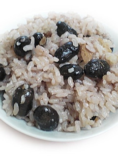 梅入り黒豆ごはん -レシピのメイン写真