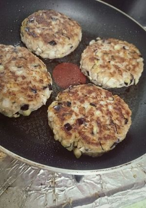 お肉も野菜も食べよう☆茄子ハンバーグ-レシピのメイン写真