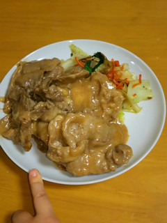 簡単♪豚肉切り落としのチーズソース炒め♪-レシピのメイン写真