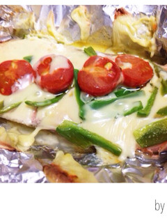 とろ〜りチーズがたまらん♡鮭のホイル焼き-レシピのメイン写真