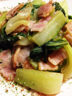 青梗菜とベーコンのバター炒め-レシピのメイン写真