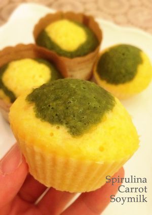 簡単!にんじんとスピルリナの蒸しケーキ-レシピのメイン写真