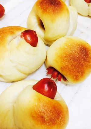 あらびきフランクで ぷちロールパン-レシピのメイン写真