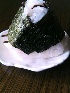 ゴマ昆布のおにぎり-レシピのメイン写真