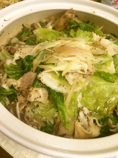 豚肉とレタスの蒸ししゃぶ鍋-レシピのメイン写真