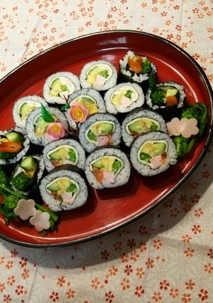 春の行楽☆ひな祭り！菜の花･太巻き寿司♪-レシピのメイン写真