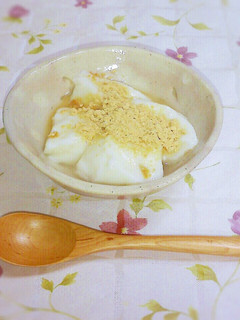 材料3つ片栗粉で簡単♡牛乳くずもち-レシピのメイン写真
