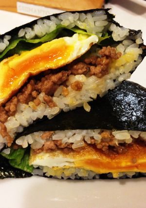 栄養満点☆甘辛肉のおにぎらず-レシピのメイン写真