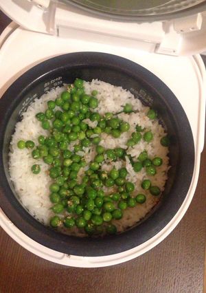 旬到来!えんどう豆ご飯・胡麻風味-レシピのメイン写真