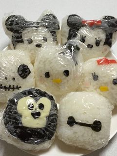 ディズニーツムツムのキャラ弁おにぎり-レシピのメイン写真