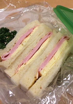 受験当日！ハムとチーズのサンドイッチ-レシピのメイン写真