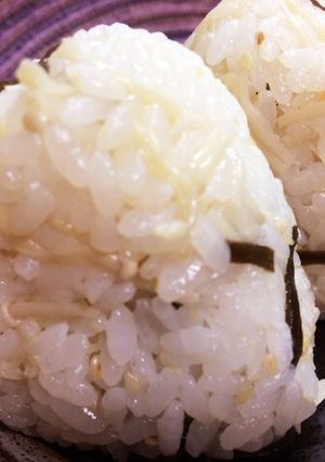 おにぎりに♡塩昆布の塩加減とえのきが美味-レシピのメイン写真
