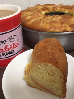 簡単塾おやつ☆HMで丸ごとりんごケーキ-レシピのメイン写真