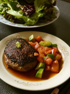アボカドとトマトの和風ハンバーグソース-レシピのメイン写真