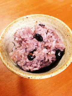 お豆がホクホク甘い!黒豆ごはん-レシピのメイン写真