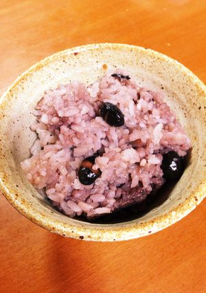 お豆がホクホク甘い！黒豆ごはん-レシピのメイン写真