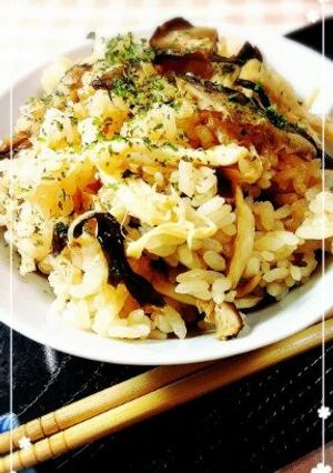 さきいかとわかめで磯炊き込み飯♪-レシピのメイン写真