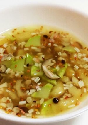 ブロッコリーの茎と麩で☆とろふわスープ-レシピのメイン写真