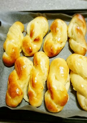 美味♪ミルククリームツイストパン！-レシピのメイン写真