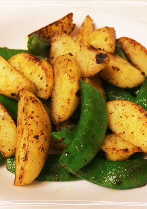 スナップえんどうとじゃがいも*カレー炒め-レシピのメイン写真