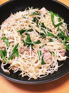 フライパンでもやしと豚肉の重ね蒸し-レシピのメイン写真