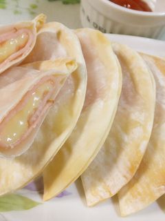 餃子の皮で【ハムチーズ】-レシピのメイン写真