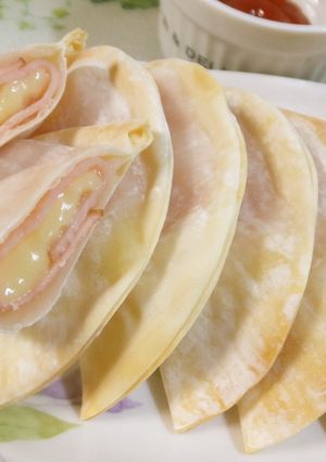 餃子の皮で【ハムチーズ】-レシピのメイン写真