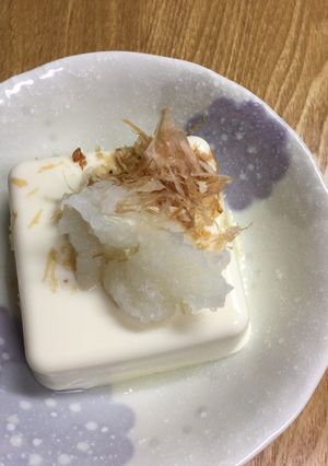 だいこんおろしとかつおぶしをのせた冷奴-レシピのメイン写真