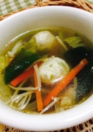 ☆鳥肉の団子入り野菜スープ☆温まります♪-レシピのメイン写真