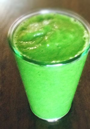 ほうれん草キウイレモングリーンスムージー-レシピのメイン写真
