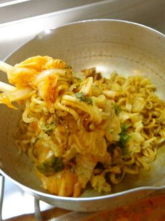 最速のインスタントキムチ焼きそば-レシピのメイン写真