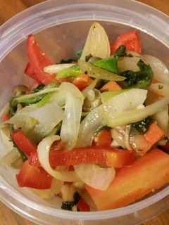 簡単☆野菜炒め 味付けはドレッシングだけ-レシピのメイン写真