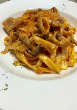 鶏肉と蓮根のトマトクリームパスタ-レシピのメイン写真