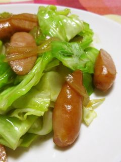 ウインナーと春キャベツの炒め物-レシピのメイン写真