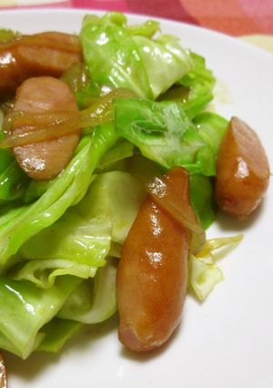 ウインナーと春キャベツの炒め物-レシピのメイン写真