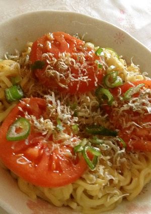 簡単♪トマトとじゃこのゴマだれ冷やし中華-レシピのメイン写真