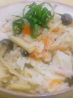 カニ缶ときのこの炊き込みご飯-レシピのメイン写真