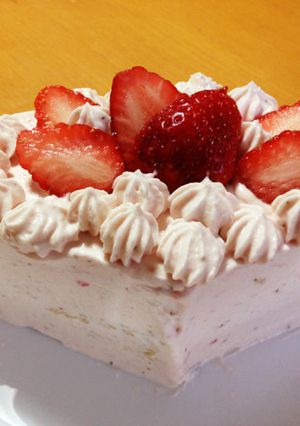 ひな祭りに♪いちごのふわふわケーキ♡-レシピのメイン写真
