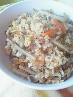マグロの味付け缶de炊き込みご飯♪-レシピのメイン写真