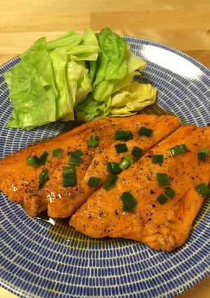 ほんのり爽やか♪鮭の蜂蜜照り焼き-レシピのメイン写真