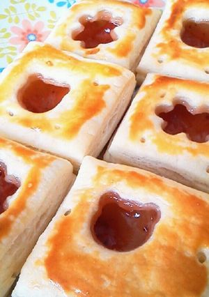 冷凍パイシート♪簡単おやつ☆苺ジャムパイ-レシピのメイン写真