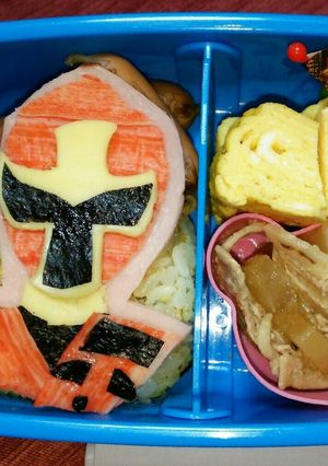キャラ弁 体付き ニンニンジャー アカ-レシピのメイン写真