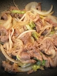 牛肉もやしキャベツ玉ねぎ焼肉のたれ炒め-レシピのメイン写真