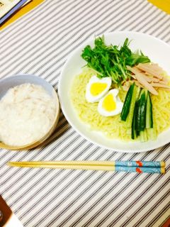 マルちゃん正麺冷し中華でトロロつけめん-レシピのメイン写真