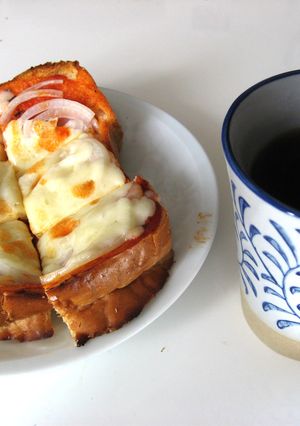 やっぱりパンで決まりのピザトースト-レシピのメイン写真