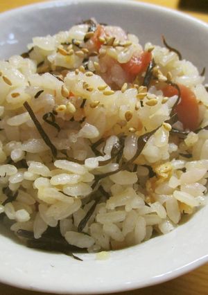 ＊梅とひじきの炊きこみご飯＊-レシピのメイン写真