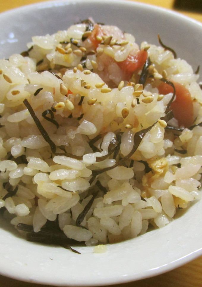 ＊梅とひじきの炊きこみご飯＊-レシピのメイン写真