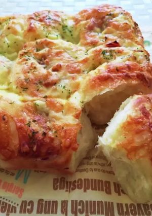 ちぎりパン。オニオンベーコンチーズパン。-レシピのメイン写真