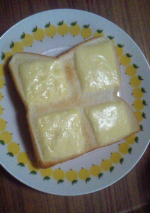 チーズ１枚で端っこまでおいしいトースト-レシピのメイン写真